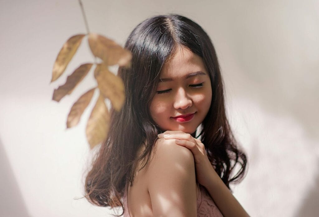 Skincare Mistakes That Are Ruining Your Glow