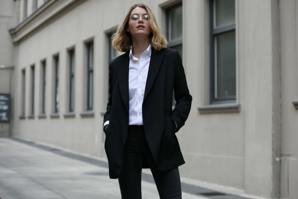 Clean Girl Look 2025: Your Guide to Effortless Beauty
