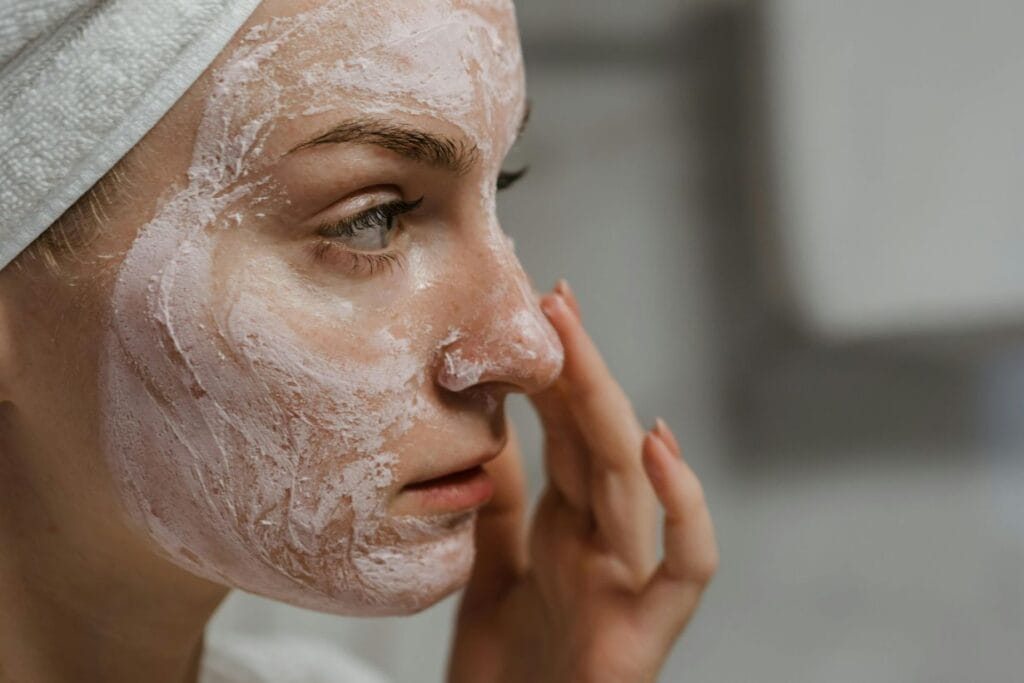 Homemade Face Masks for Glowing Skin: 10 Best DIY Recipes for Radiant Beauty