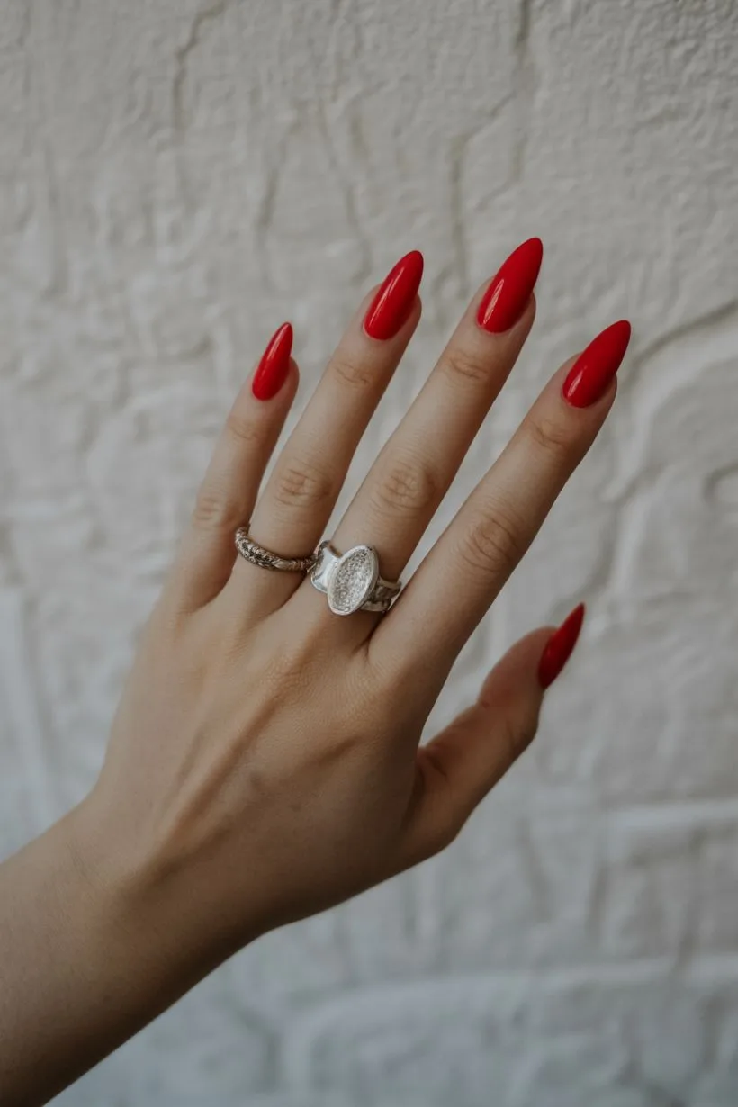 red nail design